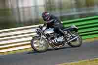 Vintage-motorcycle-club;eventdigitalimages;mallory-park;mallory-park-trackday-photographs;no-limits-trackdays;peter-wileman-photography;trackday-digital-images;trackday-photos;vmcc-festival-1000-bikes-photographs